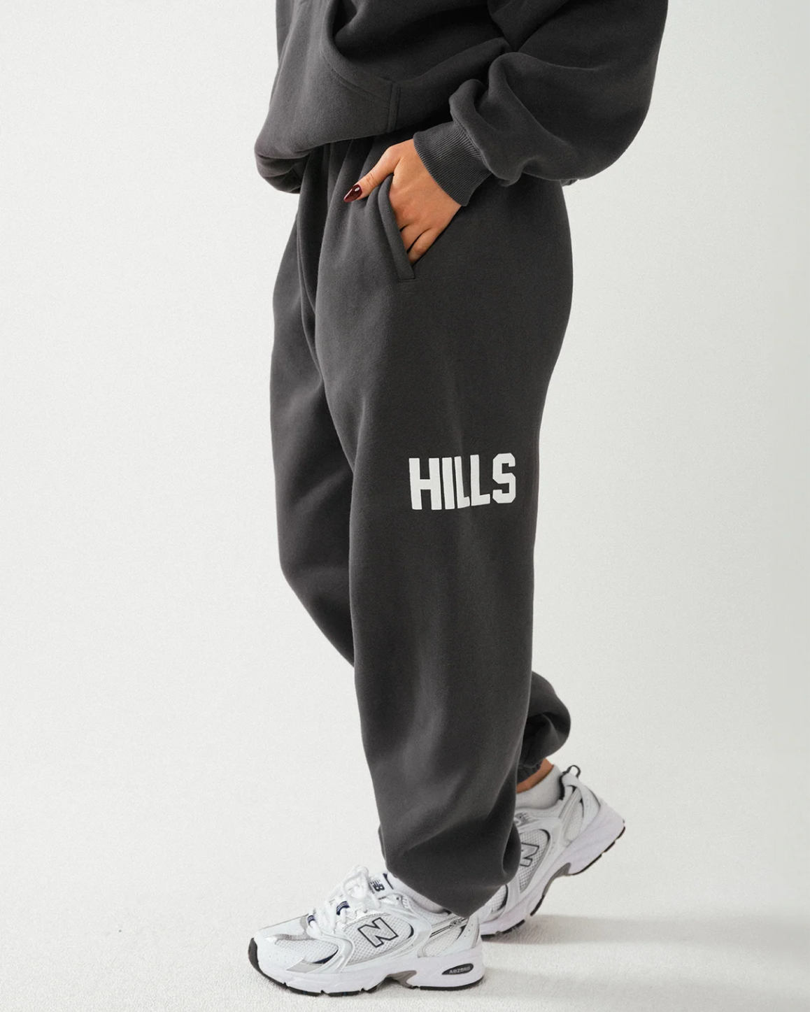 HIDDEN HILLS TRACKSUIT III
