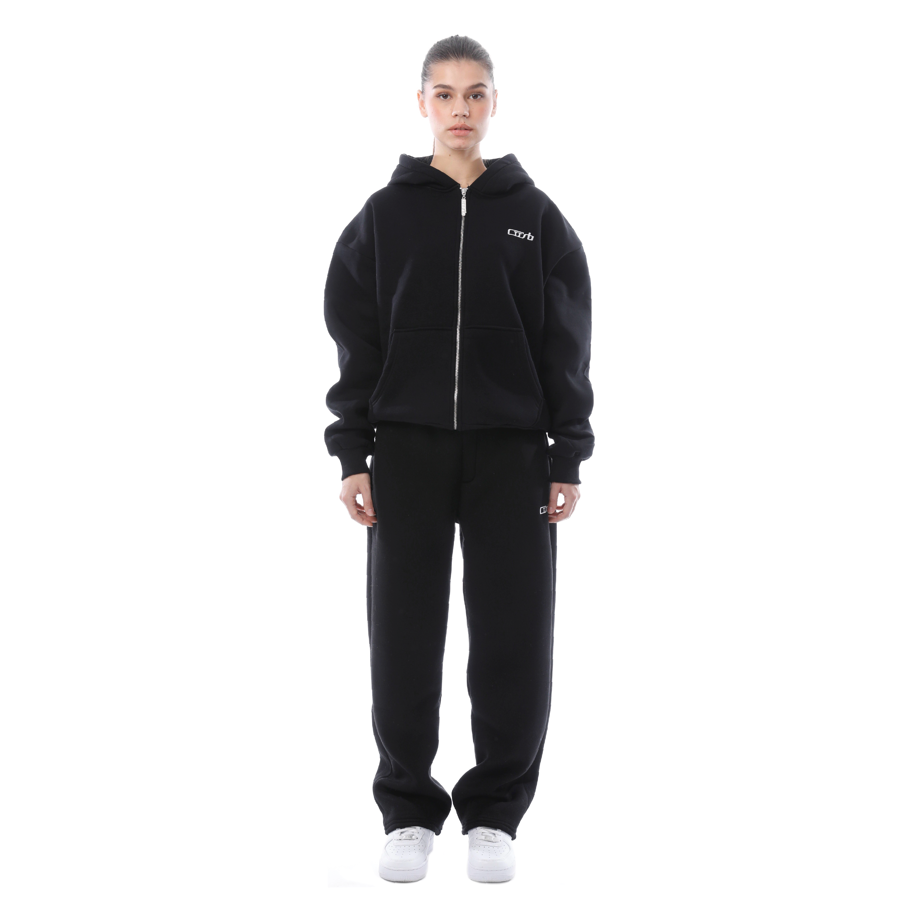NOVAIRE - Tracksuit